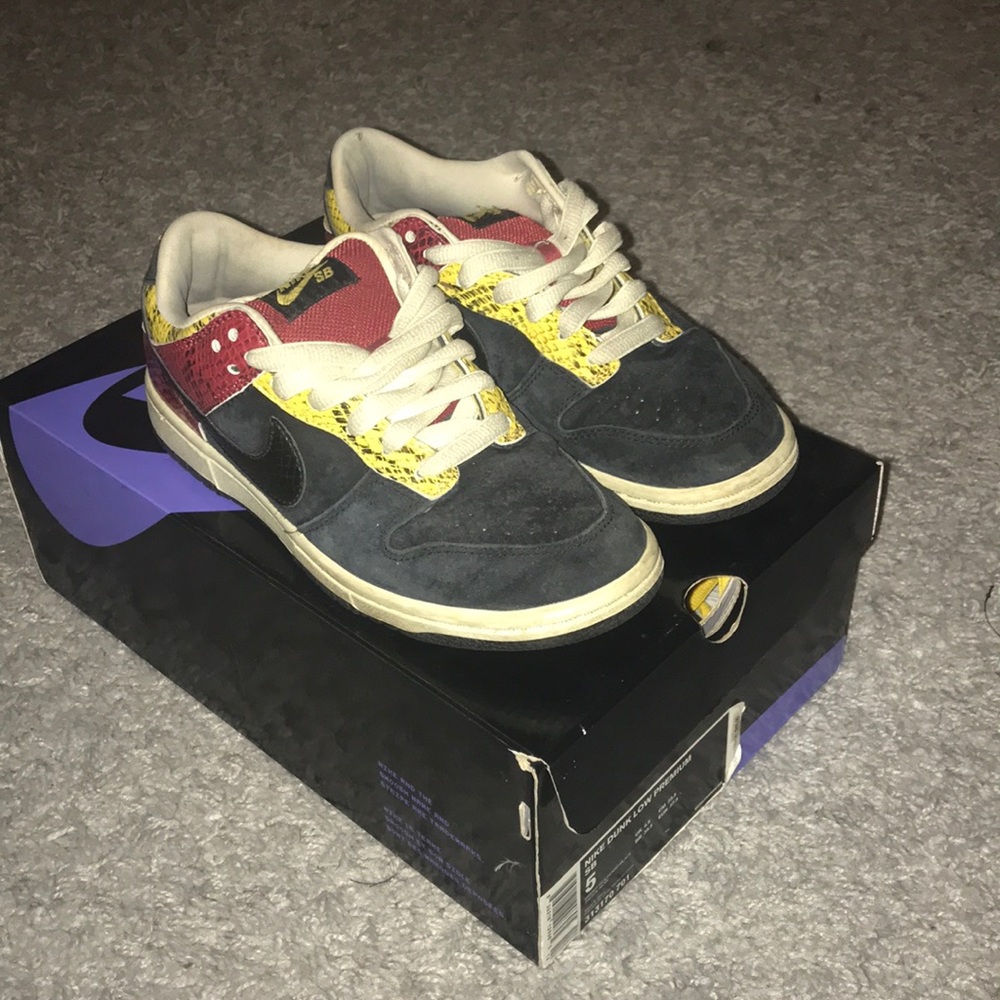 Nike Dunk Low Premium